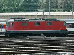 Re 4/4II 11101 à Bâle en 2007