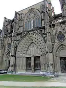 Portail de l'église abbatiale.