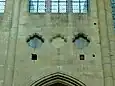 Oculi de l'étage intermédiaire.