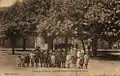 Saint-Martin-en-Coailleux, place de la Valette, enfants.