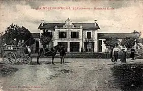 La mairie.