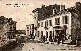 Rue de la mairie.