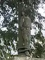 Chapelle Notre-Dame de Trévarn : statue de saint Sébastien au portail d'entrée de l'enclos paroissial.