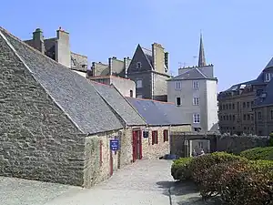 Maison du Québec à Saint-Malo près des remparts
