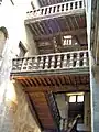 Escalier à jour vu de la cour intérieure
