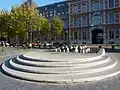 La fontaine de la place