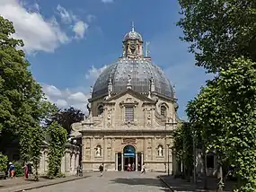 Image illustrative de l’article Basilique Notre-Dame de Montaigu