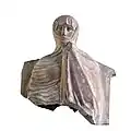Femme voilée assise (Ve-IVe&nbsp;siècle&nbsp;av. J.-C.).