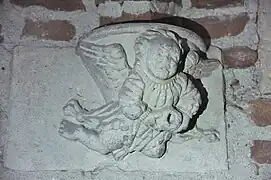 Culot sculpté à la tour de Séguy.