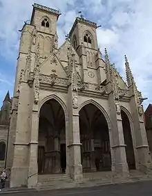Façade.