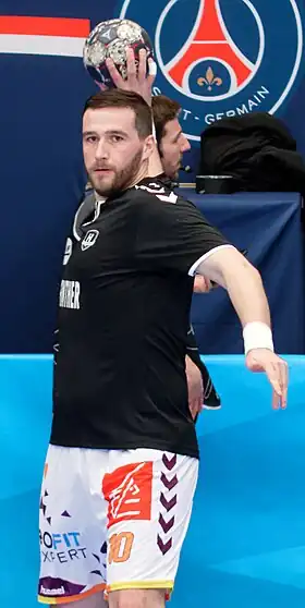 Photo de son jumeau, Senjamin, en 2017