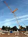 Grue treillis avec volée variable