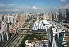Shenzhen Convention and Exhibition Center&nbsp;(en), Shenzhen. Gerkan, Mar g and Partners, (-2004)Point de vue, 2007.