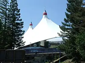 Le Shoreline Amphitheatre, lieu de conférence depuis 2016.