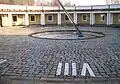 La cour intérieure et son cadran solaire