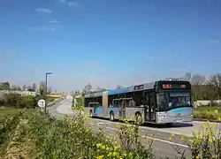 Solaris Urbino 18 no&nbsp;528 de Transdev Les Cars d'Orsay, sur le TCSP Massy-Saclay.