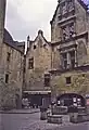 La façade sur la rue de la Liberté