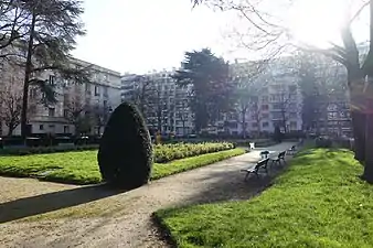 Allée.