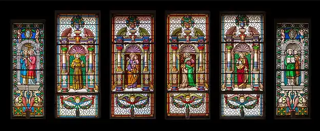 Vitraux dans l'église Saint-Antoine à Ortisei.