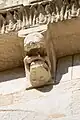 Monstre dévorant l'homme