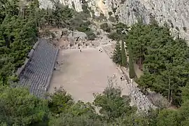Le stade de Delphes, servant pour les jeux pythiques.