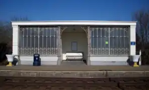 Abri de quai.