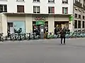 No&nbsp;76 : la station Vélib’   « Traversière Ledru-Rollin ».