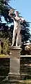 Réplique de la statue le Fauconnier du parc de Briguiboul qui exista au jardin de l'Évêché avant d'être fondue en 1943.