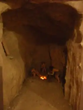 Reconstitution de la grotte d'Azikh au musée historique d'Artsakh&nbsp;(en)