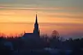 L'église dans un coucher de soleil