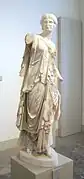 Danseuse de Pergame&nbsp;(de). Marbre. H. 1,14&nbsp;m. Berlin