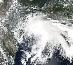La tempête tropicale Fayà son pic d'intensité.