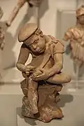 Statuette d'un Tireur d'épine, terre cuite moulée, 16,8&nbsp;cm. Priène, 150-135. Altes Museum