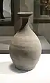 Bouteille. Terre cuite. Xe – XIe&nbsp;siècle. Musée Guimet