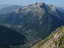 La vallée de Thônes et la Tournette depuis le mont Lachat 2&nbsp;351&nbsp;mètres.