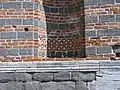Détail d'une des niches de la porte occidentale