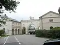 Le Grand Lodge à Glynllifon depuis le parc