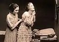The Wharf Rat (1916) : Mae Marsh et Pauline Starke