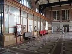 La salle des guichets