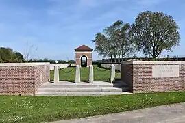 Le cimetière Tilloy British Cemetery .