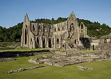 L'abbaye de Tintern est le vestige le plus notable de la vallée.