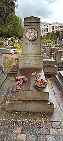 Tombe Boyer.