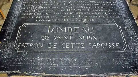 Son tombeau en l’église Saint-Alpin de Châlons.