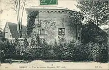 Tour sur une carte postale en noir et blanc