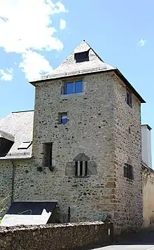 La tour d'Aucun.