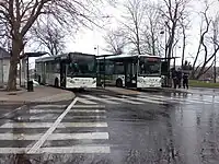 Heuliez GX 127  no&nbsp;522 & Irisbus-Iveco Citelis 12 no&nbsp;495 en gare routière d'Yerres.