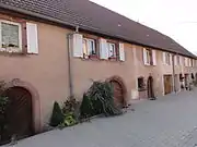 Maison de vigneron (XVIe-XVIIe-XVIIIe-XIXe), 30-32 rue Principale.