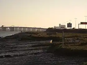 Île du Trocadero et le pont Carranza.