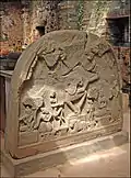 Śiva dansant. Tympan. Mỹ Sơn, tour sanctuaire C1. circa VIIIe&nbsp;siècle. Grès. H. 143&nbsp;cm.