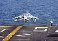 Décollage d'un Sea Harrier.